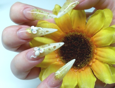 Nageldesign Nailart Käsemäuse